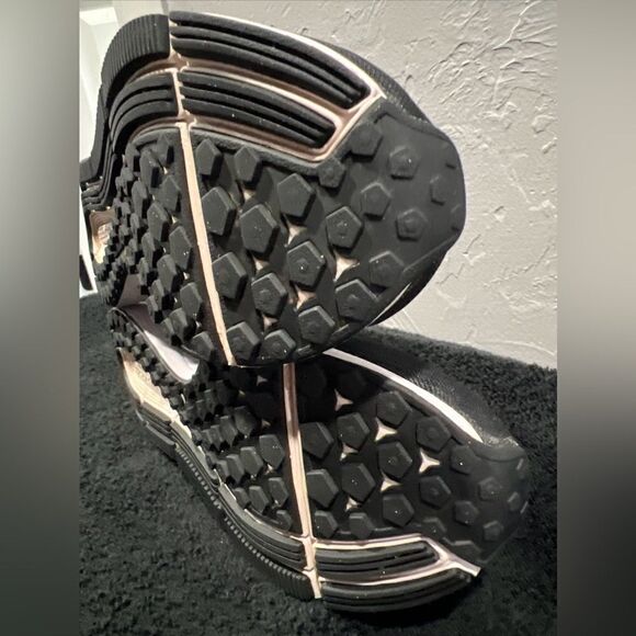 🔥 NIKE Air Zoom Pegasus 34 Running Shoe  Black/White - Women Sz 7 - EXCELLENT - Picture 13 of 15